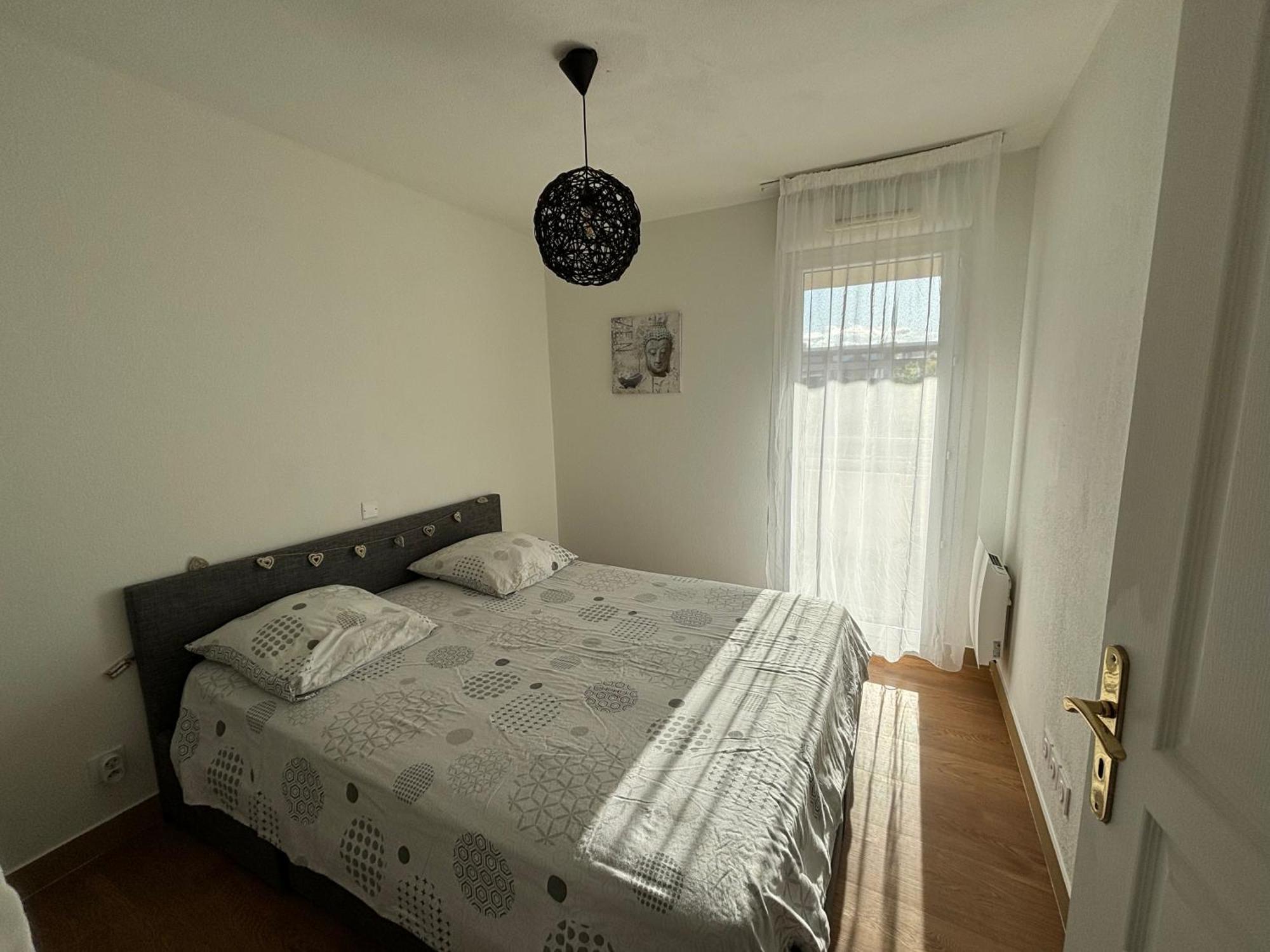 Location D'Un Superbe Appartement Avec Piscine Roquebrune-sur Argens Exteriér fotografie
