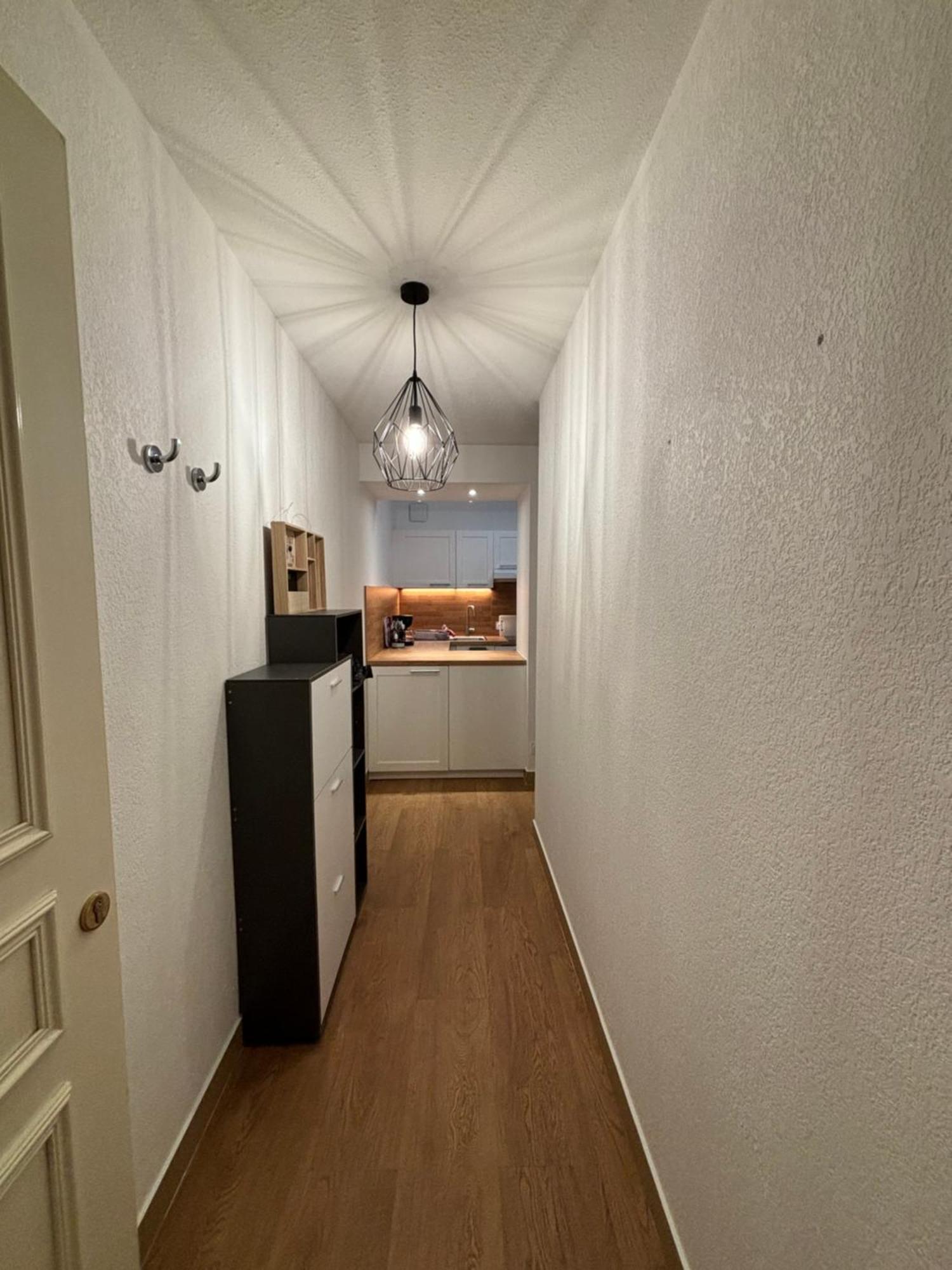 Location D'Un Superbe Appartement Avec Piscine Roquebrune-sur Argens Exteriér fotografie