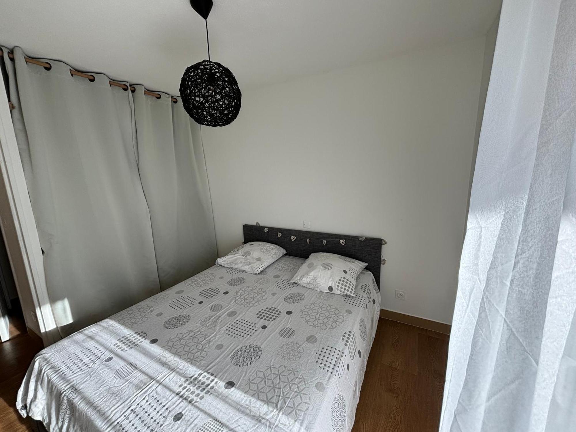 Location D'Un Superbe Appartement Avec Piscine Roquebrune-sur Argens Exteriér fotografie